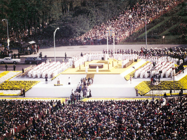 Papal Platform