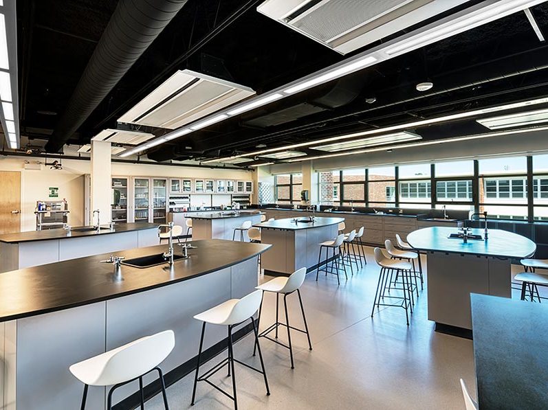 New science lab at Marist High School